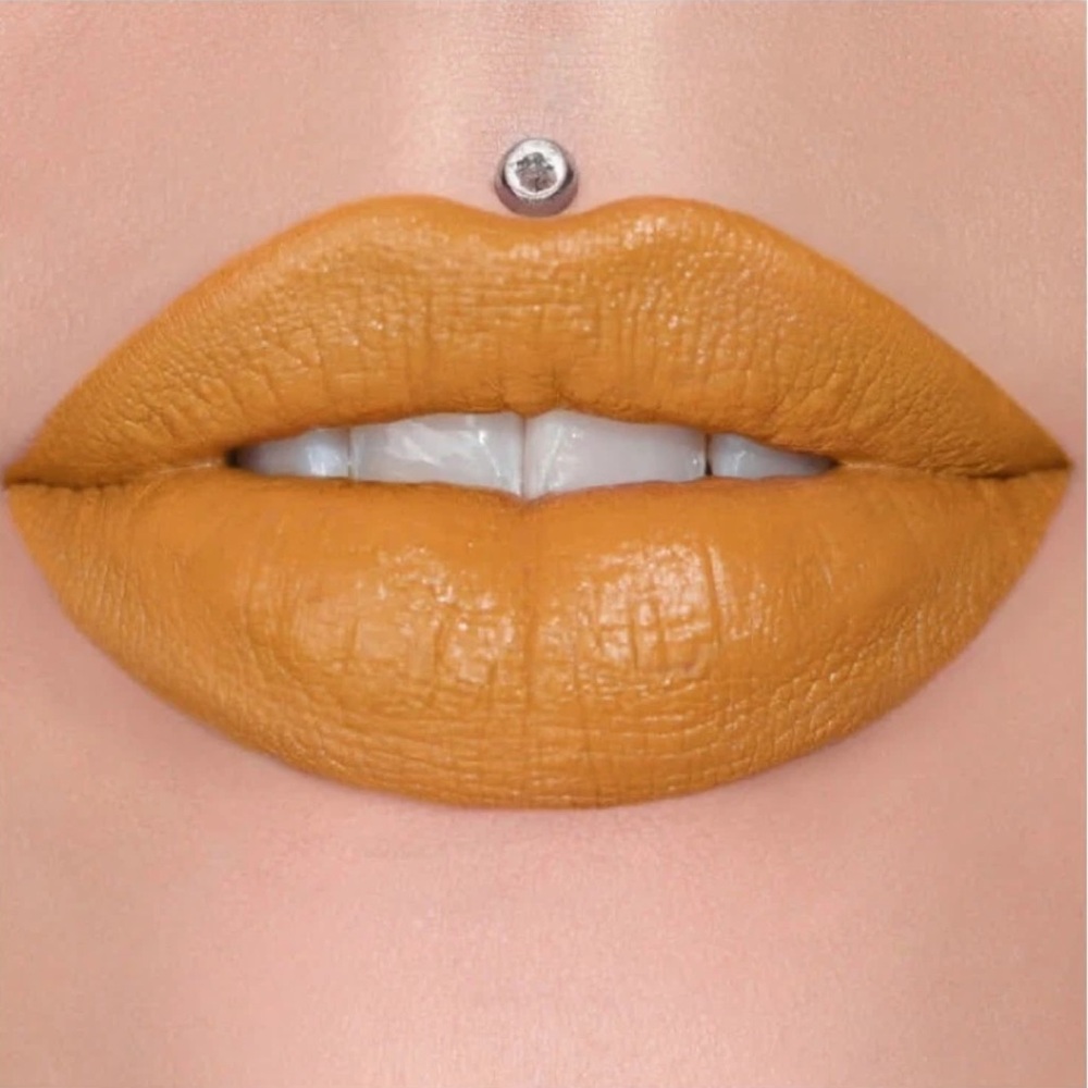 Jeffree Star Extending The Olive Branch Velvet Trap